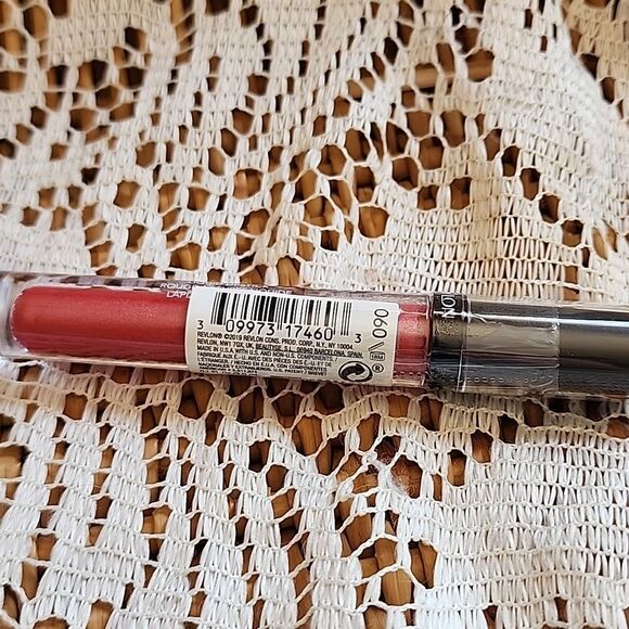 Stellar Sunrise 060 Revlon Colorstay Ultimate Liquid Lipstick NWT - Picture 2 of 4